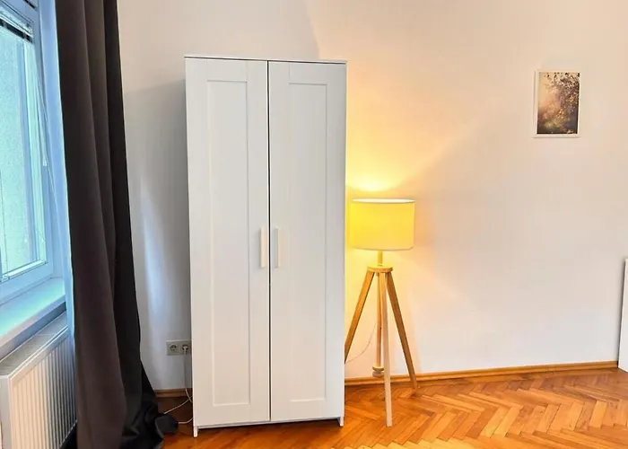 Charming Flat By Interhome Διαμέρισμα Βιέννη